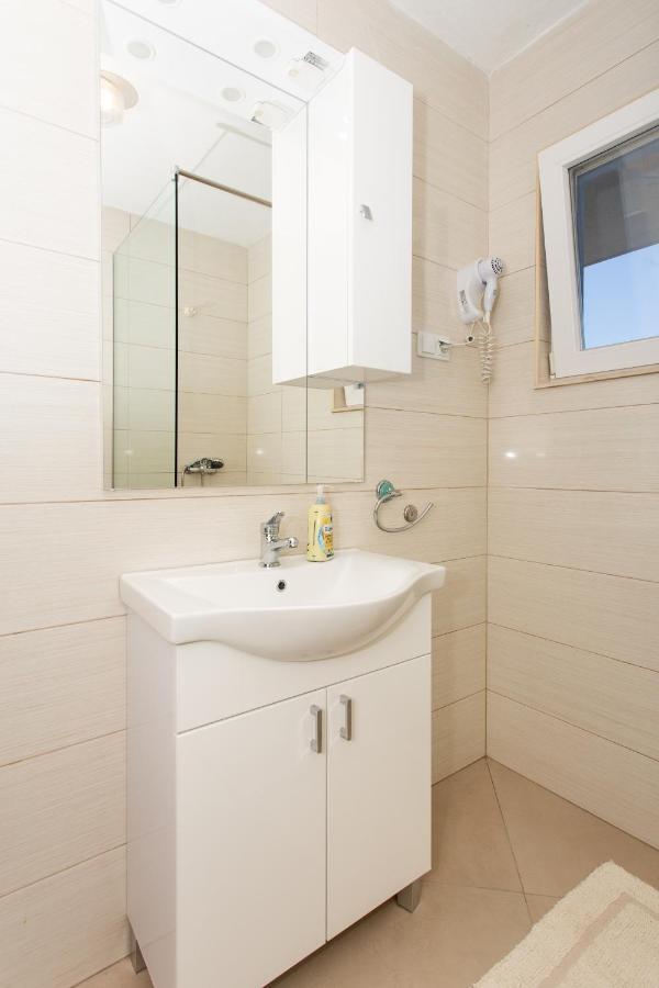 Apartment Gold โตรกีร์ ภายนอก รูปภาพ
