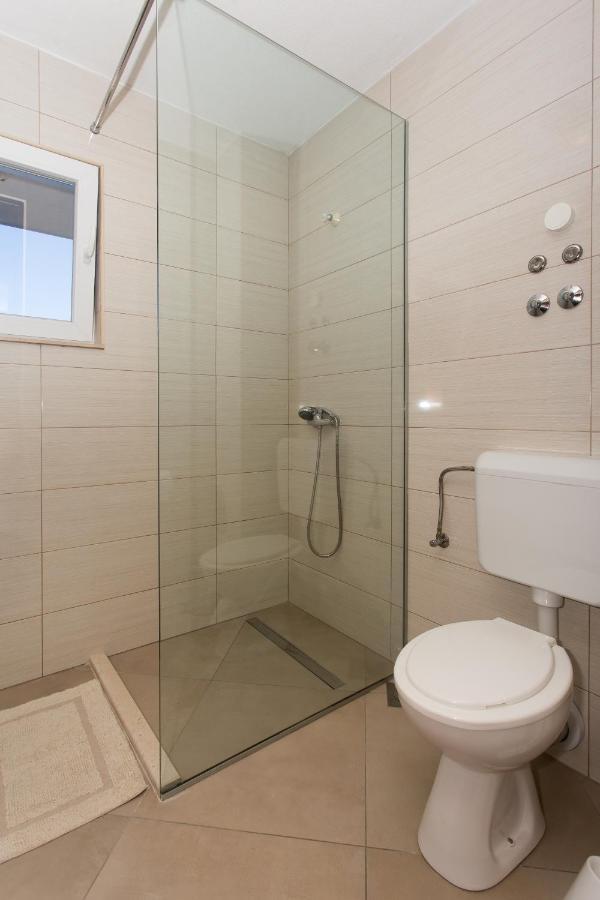 Apartment Gold โตรกีร์ ภายนอก รูปภาพ