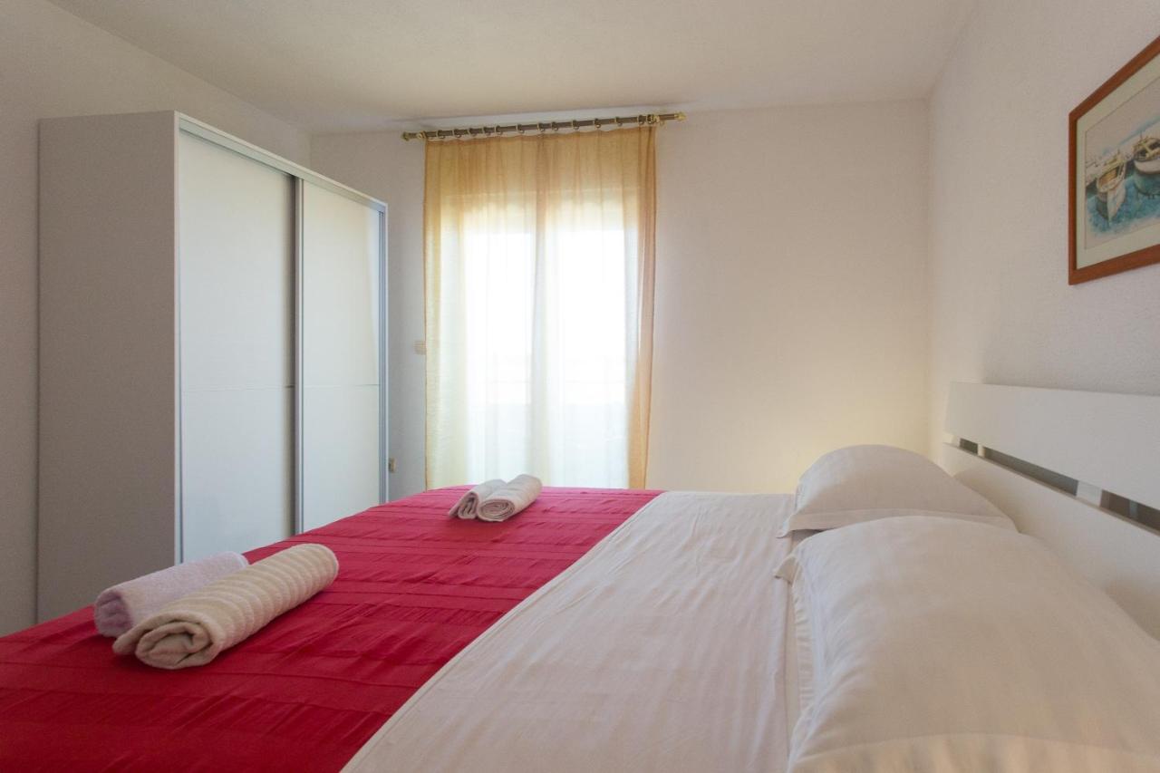 Apartment Gold โตรกีร์ ภายนอก รูปภาพ