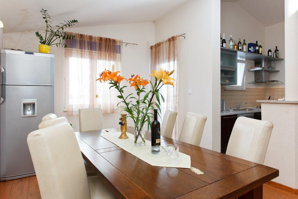 Apartment Gold โตรกีร์ ห้อง รูปภาพ